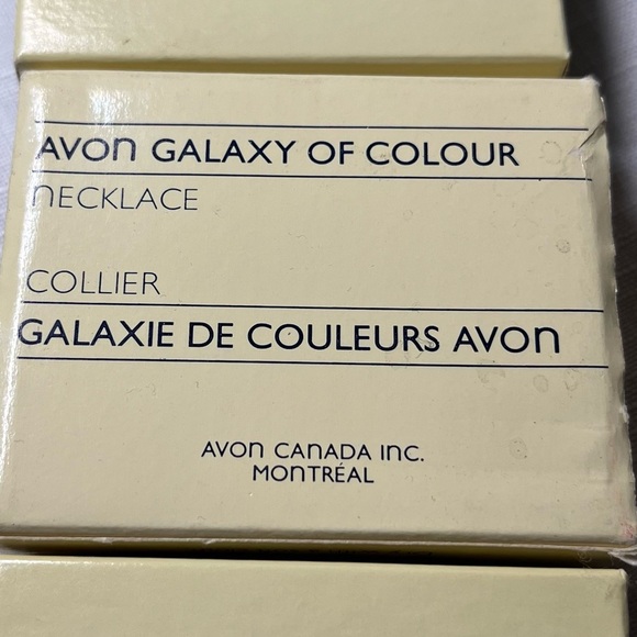 New Avon GALAXY OF COLOR Gold-tone V-Necklace & Tennis Bracelet - Picture 4 of 8